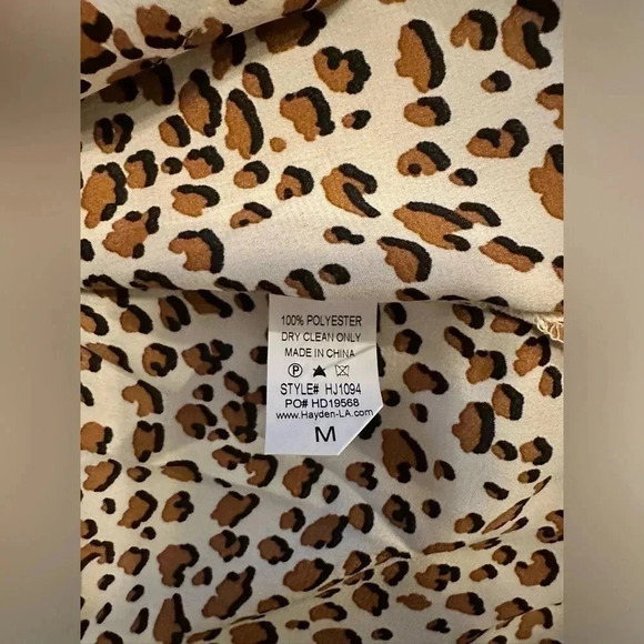 NWT Hayden Los Angeles leopard oversized blouse size M - Picture 5 of 5